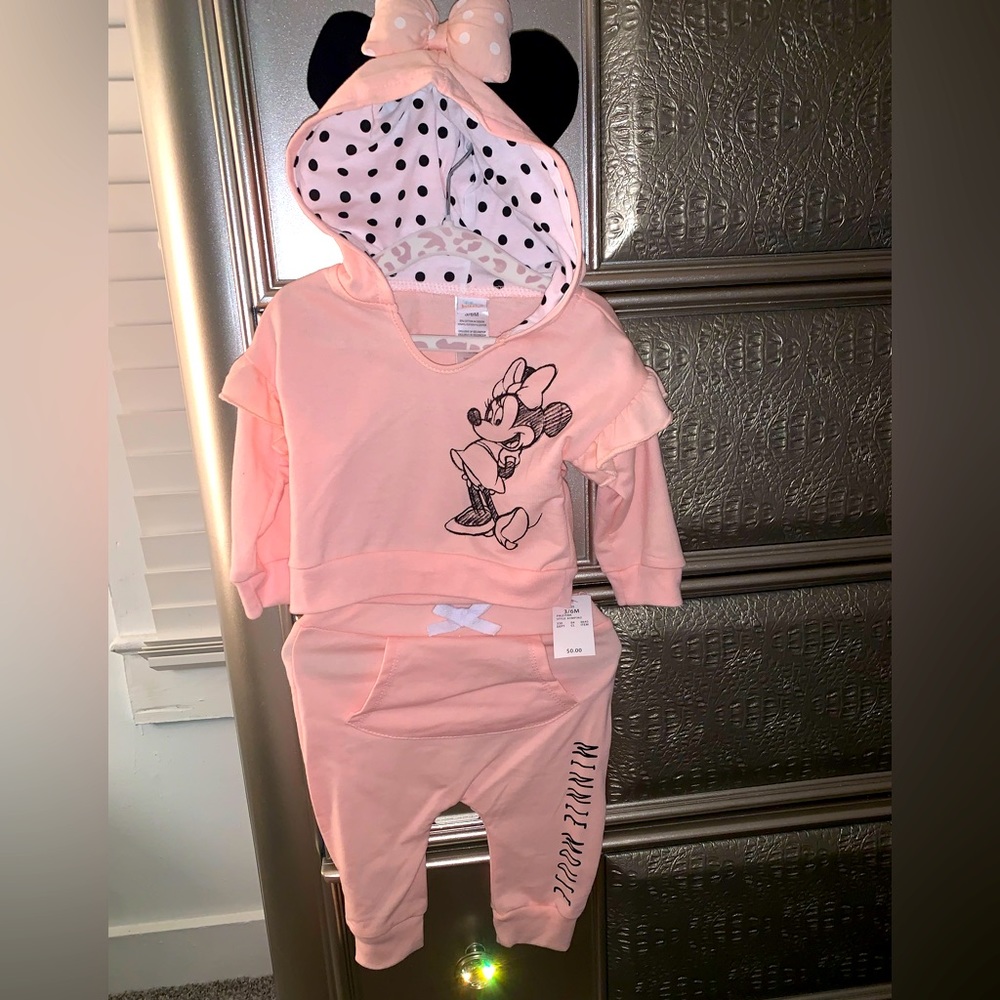 Minnie Mouse 3-6 months baby girls outfit never worn